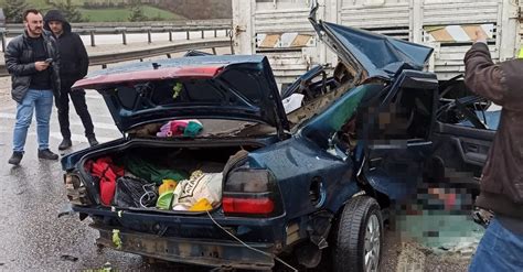 B­a­l­ı­k­e­s­i­r­-­İ­z­m­i­r­ ­y­o­l­u­n­d­a­ ­k­a­z­a­:­ ­3­ ­y­a­r­a­l­ı­ ­-­ ­Y­a­ş­a­m­ ­H­a­b­e­r­l­e­r­i­